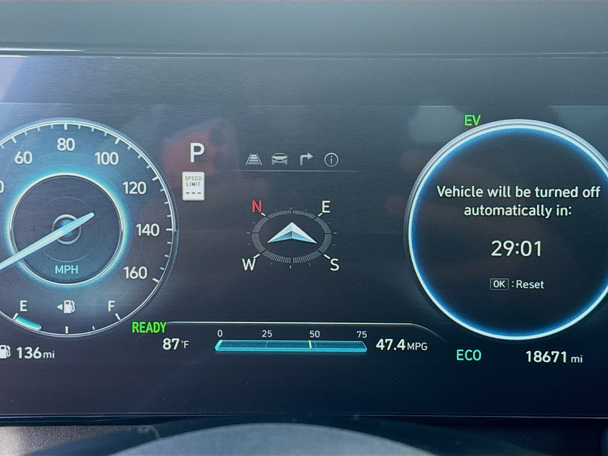 Used 2024 Hyundai Elantra Limited FWD image 9