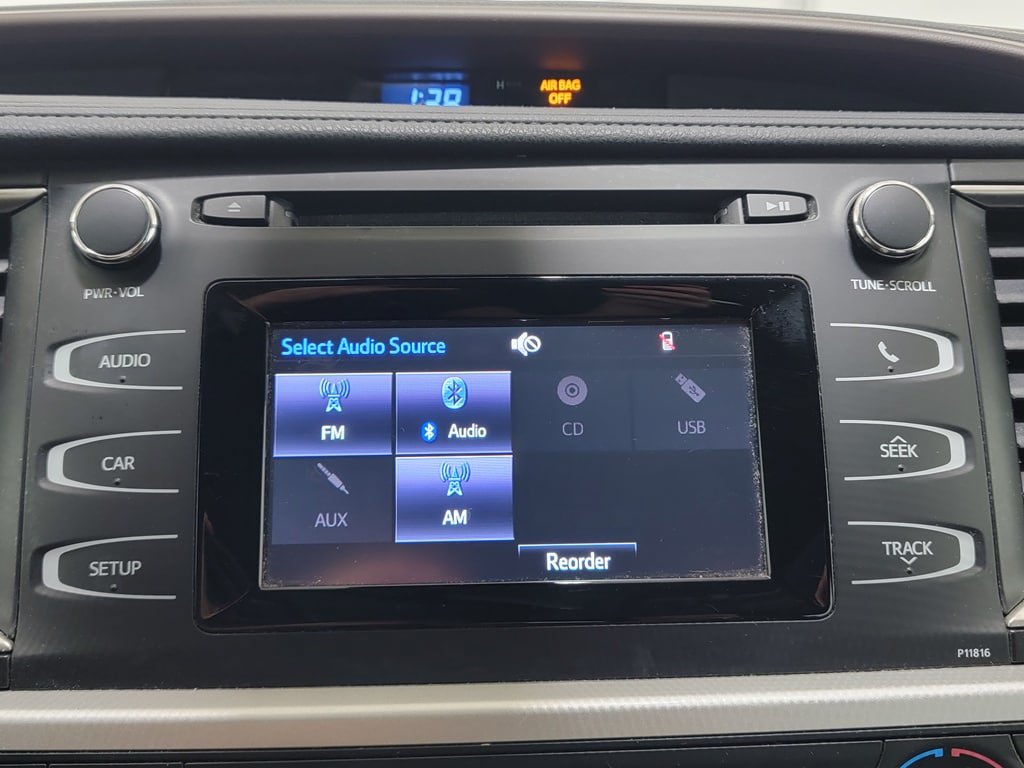 Used 2019 Toyota Highlander LE FWD image 21