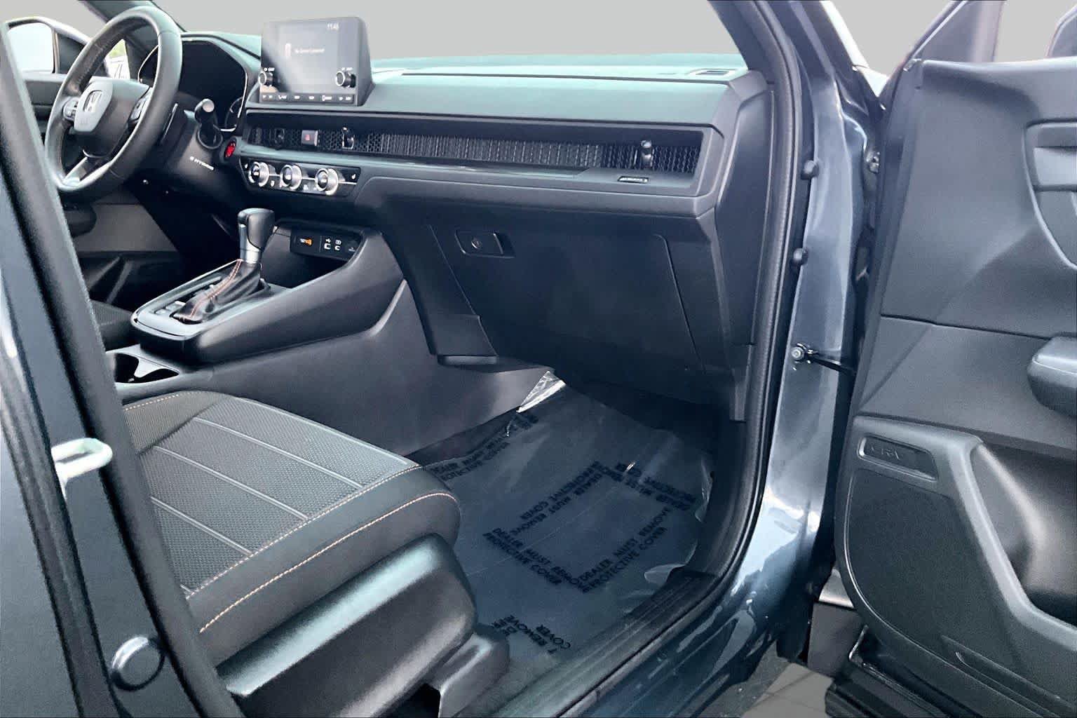 Used 2025 Honda CR-V Sport image 18