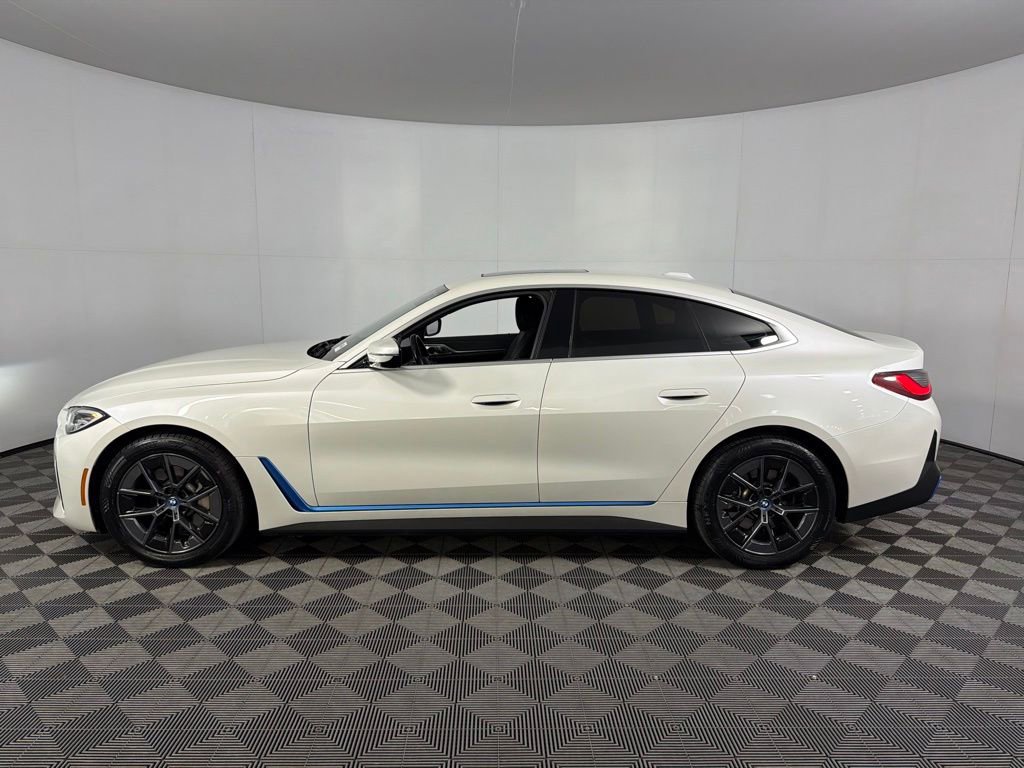 Used 2023 BMW i4 eDrive40 RWD image 10