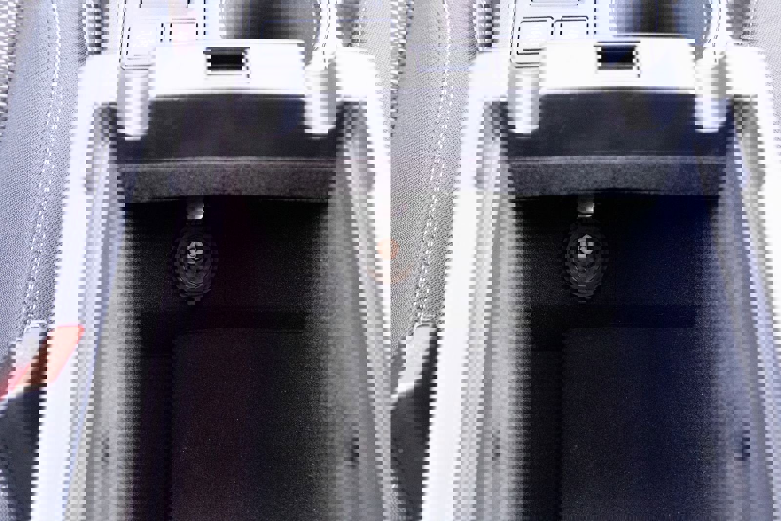 Used 2019 Subaru Outback 2.5i Premium image 11