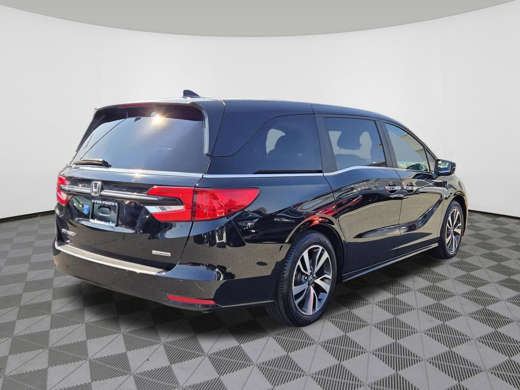 Certified 2022 Honda Odyssey Touring image 4