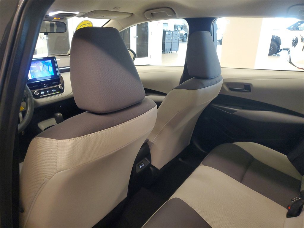 Used 2023 Toyota Corolla LE image 11