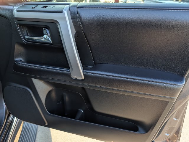 Used 2023 Toyota 4Runner Limited AWD/4WD image 35