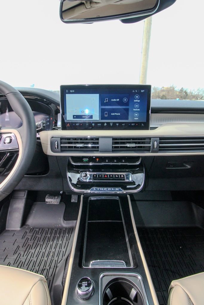 Used 2026 Lincoln Corsair Premiere image 28