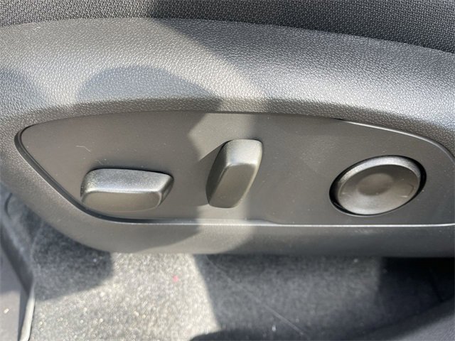 New 2026 Chevrolet Traverse LT w/ Driver Confidence Package image 12