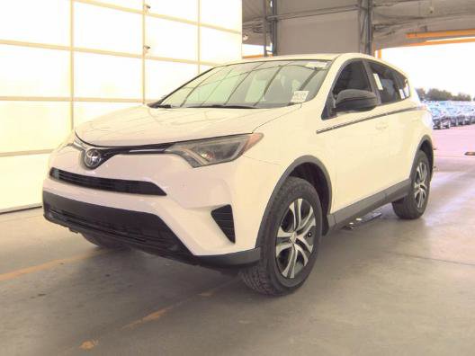 Used 2018 Toyota RAV4 LE FWD video 1