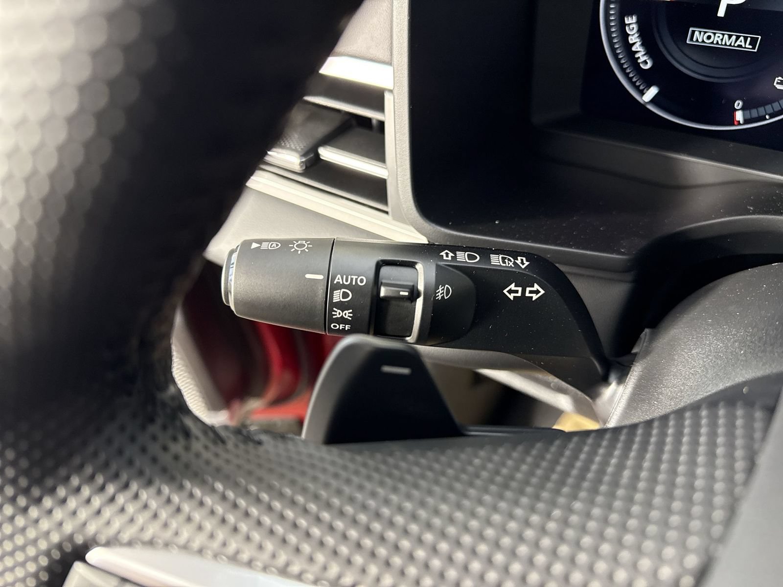 New 2026 Nissan Rogue Platinum AWD/4WD image 15