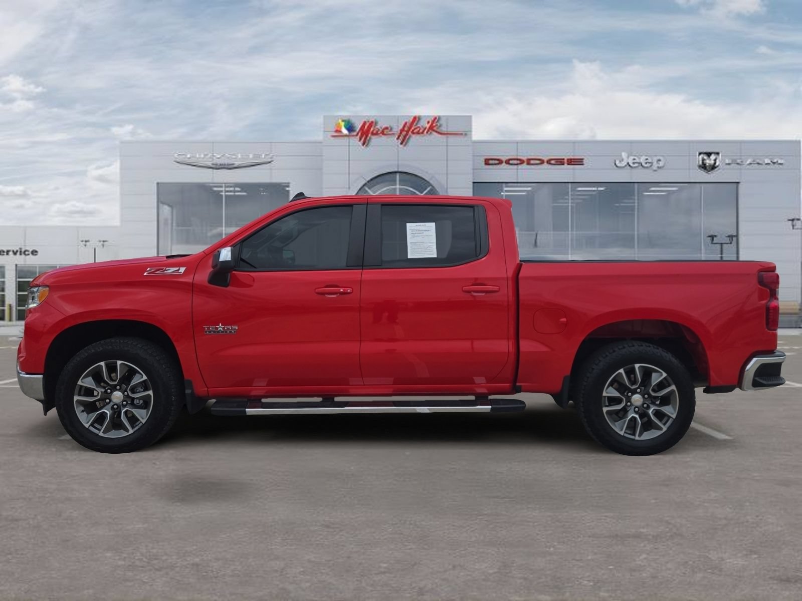 Used 2025 Chevrolet Silverado 1500 LT w/ Texas Edition Plus AWD/4WD image 2