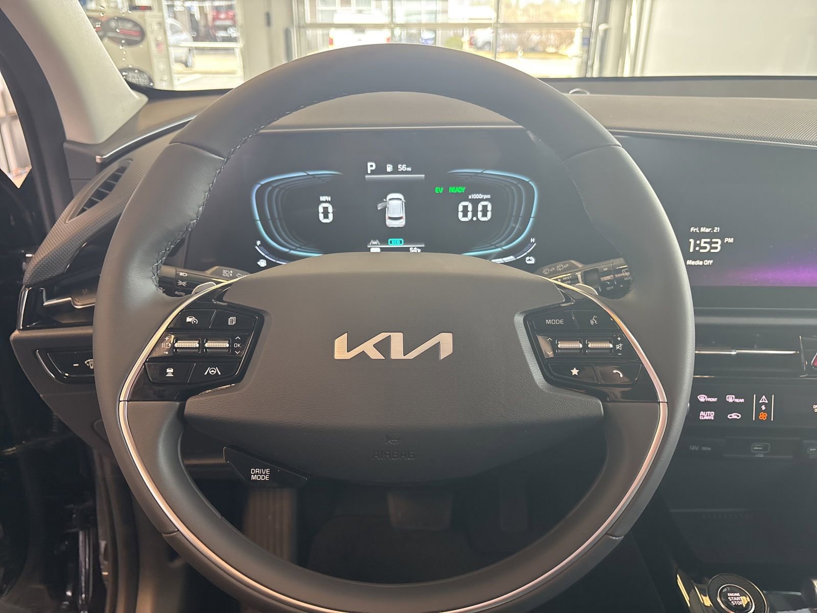 New 2025 Kia Niro EX image 18