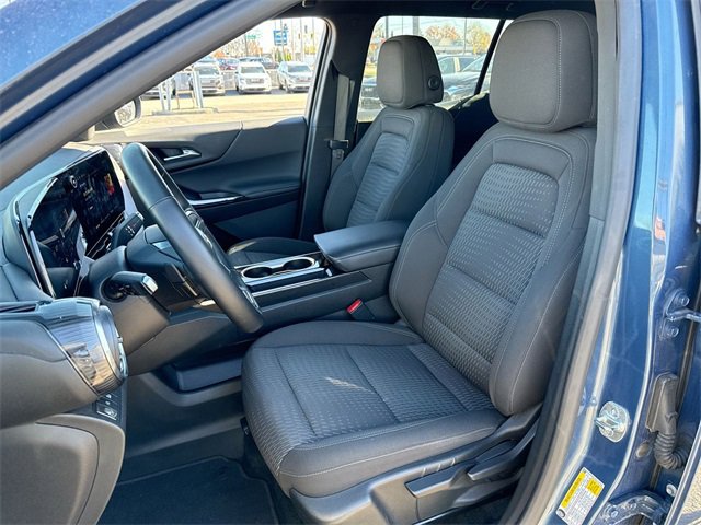 Used 2025 Chevrolet Equinox LT image 11