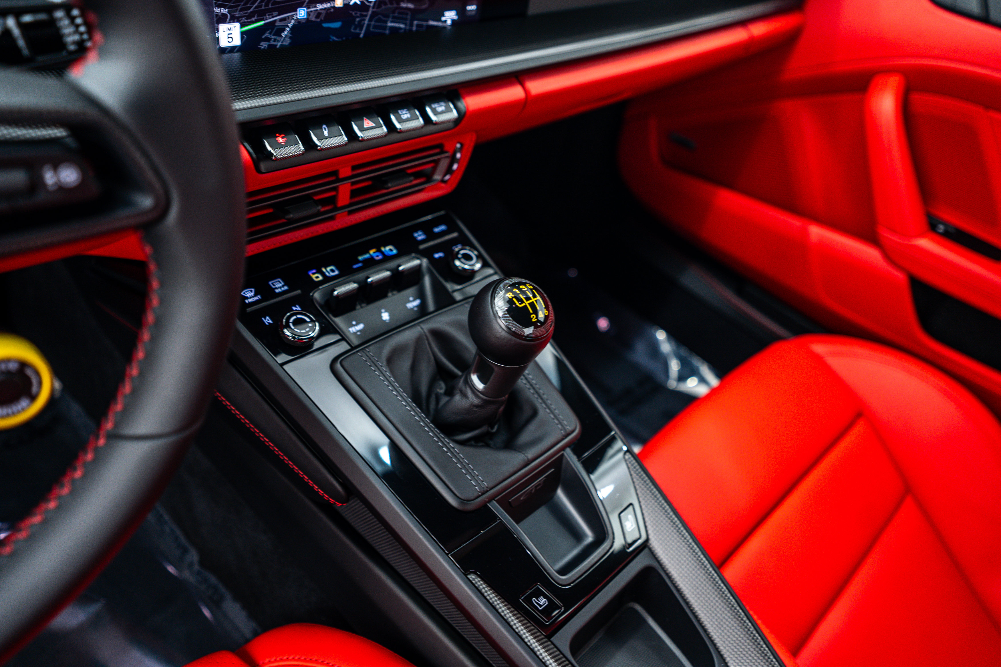 Certified 2024 Porsche 911 GT3 RWD image 17