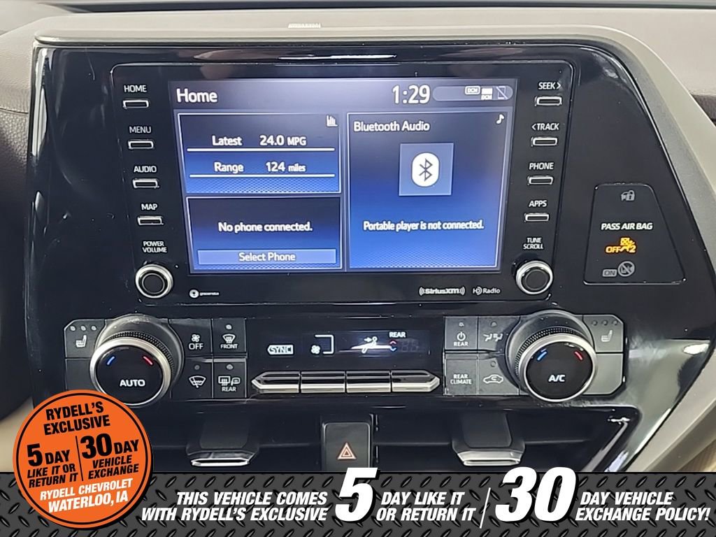 Used 2021 Toyota Highlander XLE image 33