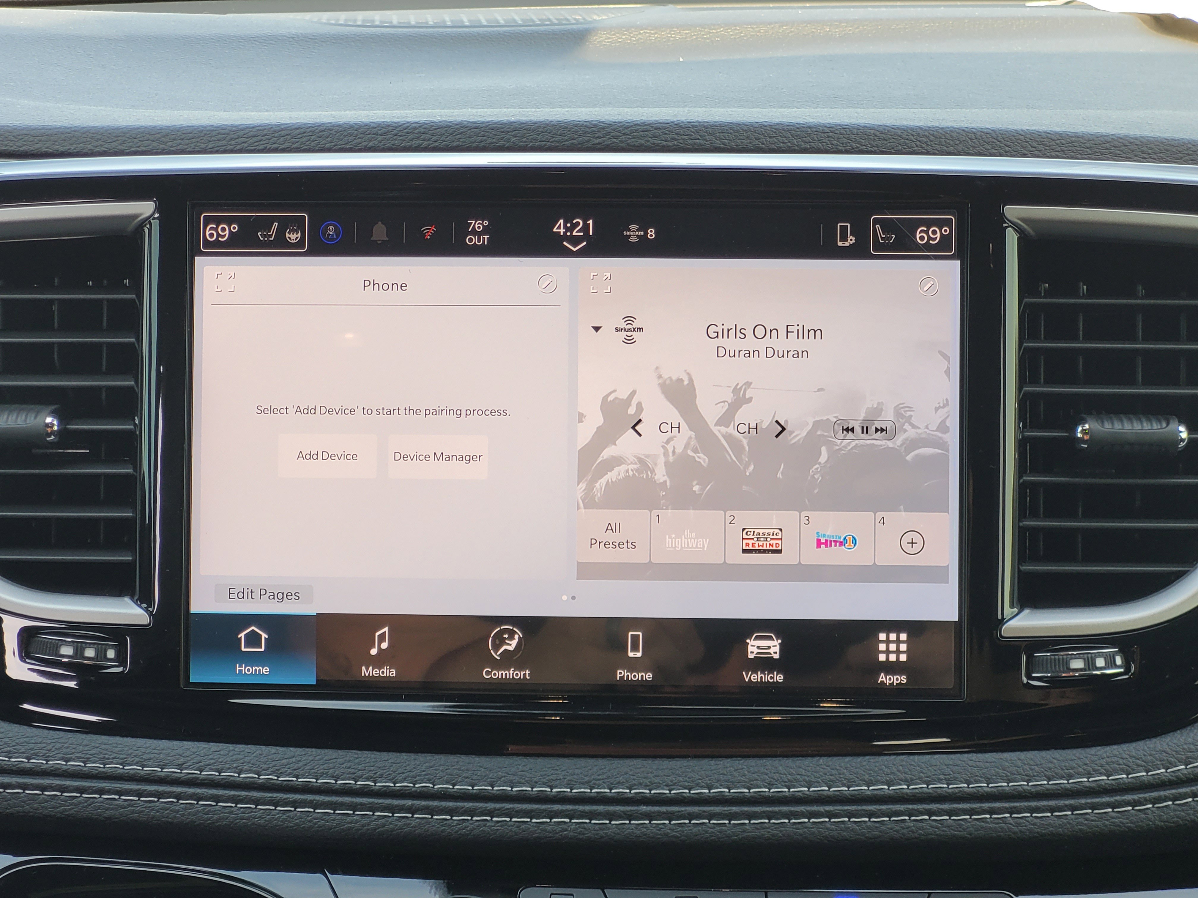 New 2025 Chrysler Pacifica Select image 16