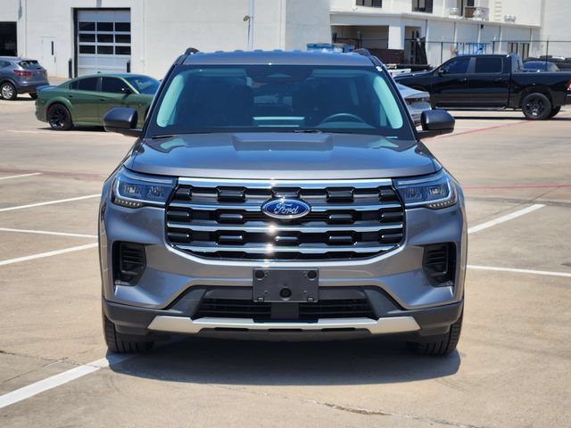 Used 2026 Ford Explorer Active RWD image 11