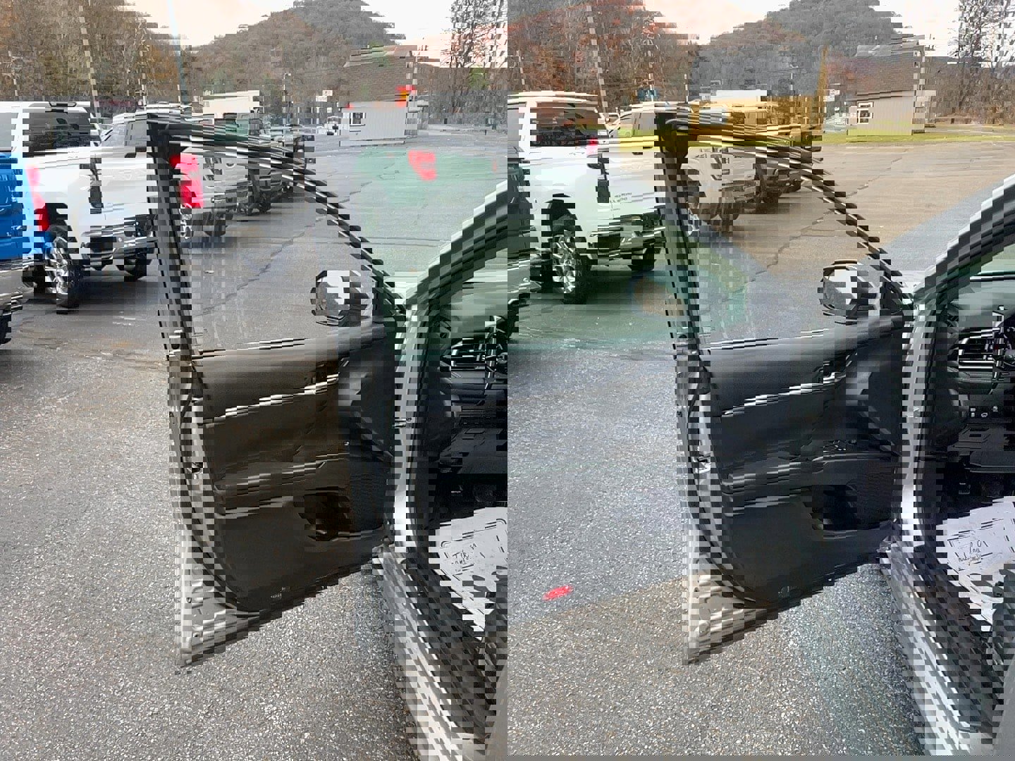 Used 2021 Toyota Camry SE image 13