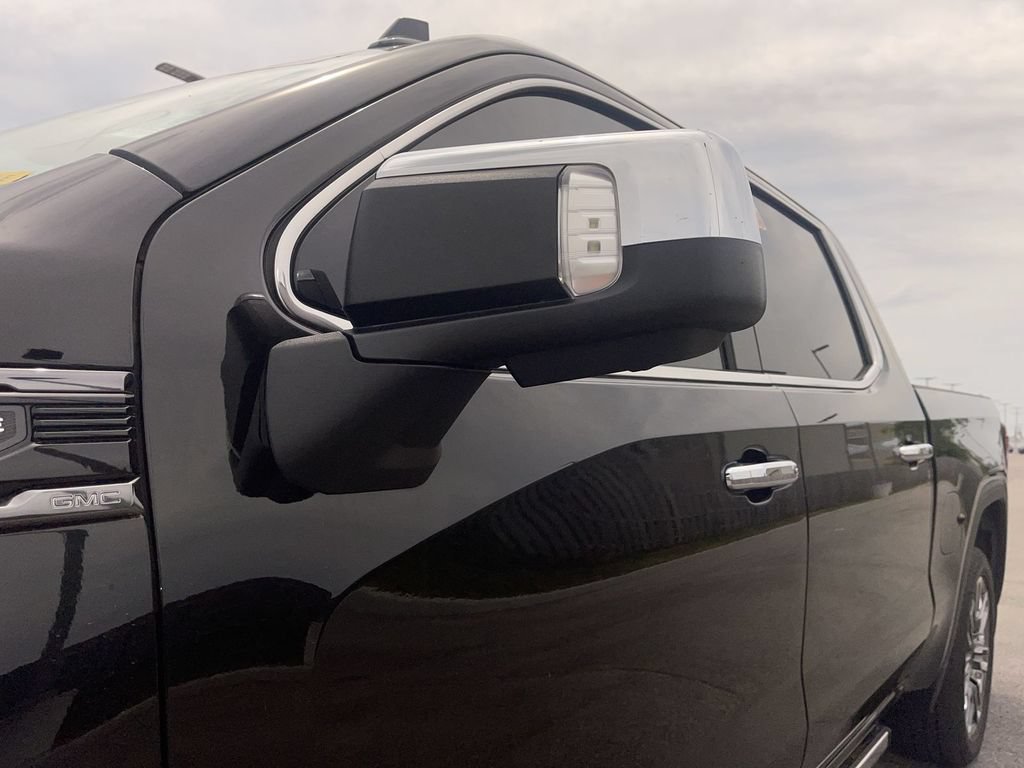 Used 2024 GMC Sierra 1500 Denali Ultimate AWD/4WD image 3