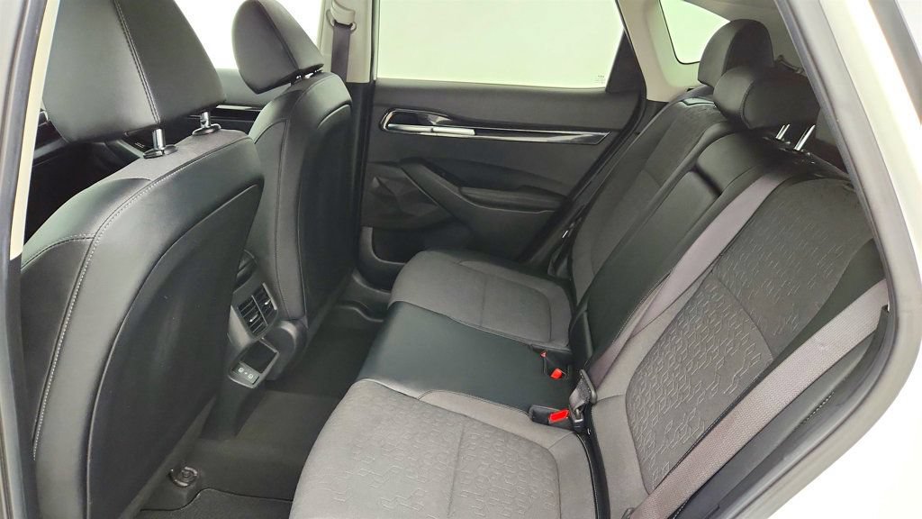 Used 2024 Kia Seltos S AWD/4WD image 21