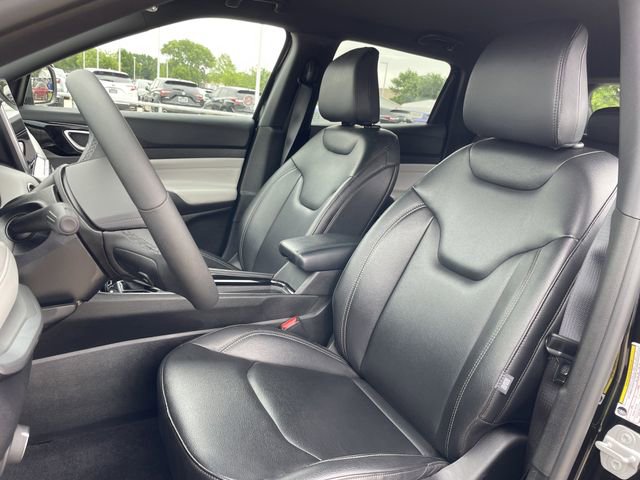 Used 2025 Jeep Compass Limited AWD/4WD image 25