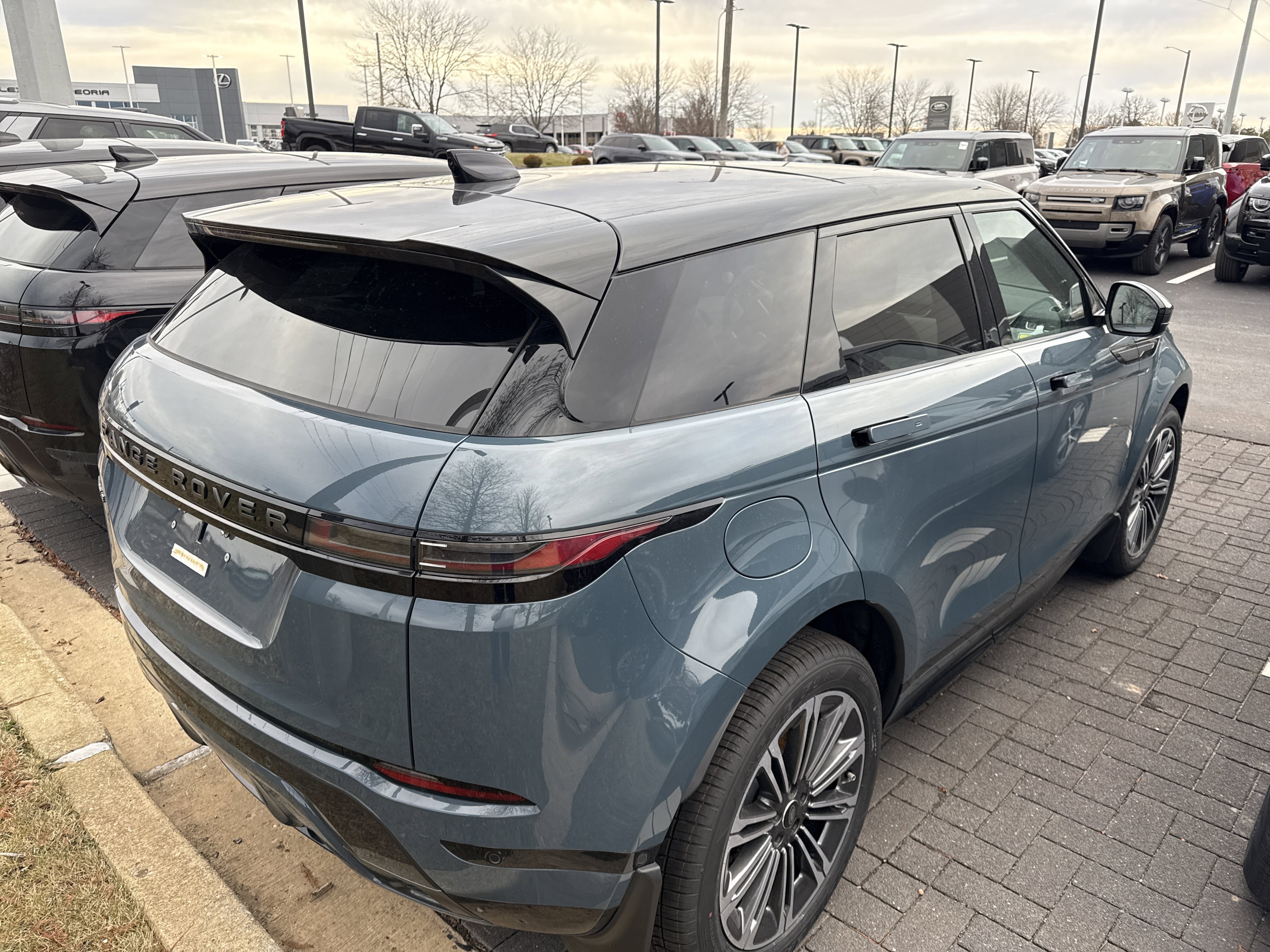 New 2026 Land Rover Range Rover Evoque Dynamic SE image 4