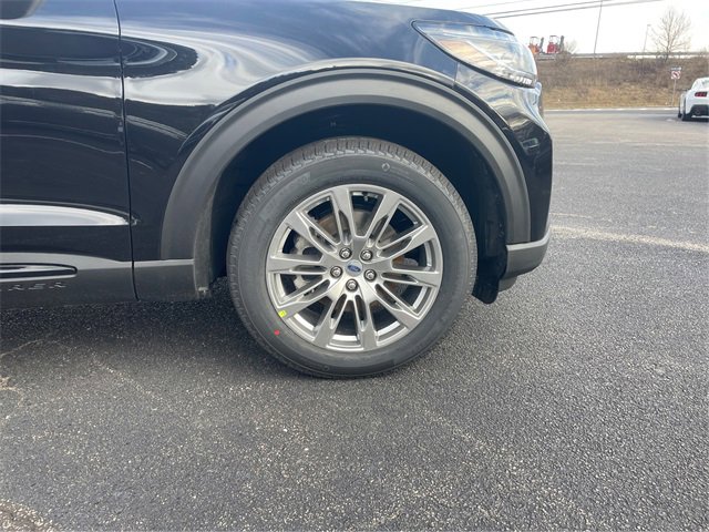 New 2026 Ford Explorer Active w/ Active Comfort Package image 12