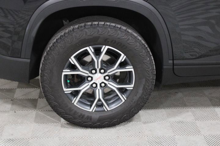 Certified 2024 GMC Acadia AT4 w/ Luxury Package image 40