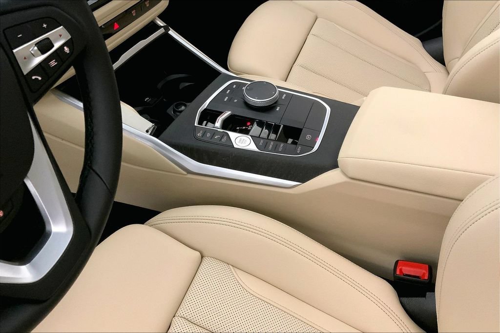 Used 2023 BMW 330i xDrive Sedan w/ Premium Package AWD/4WD image 22
