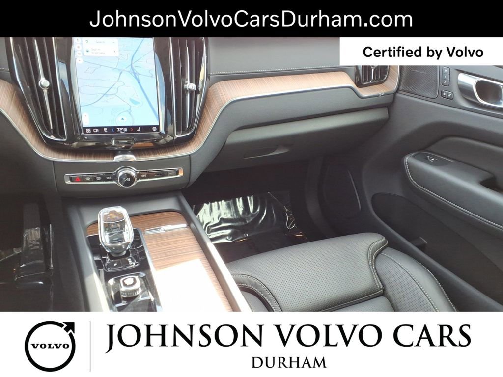 Certified 2023 Volvo XC60 B5 Ultimate w/ Climate Package image 10