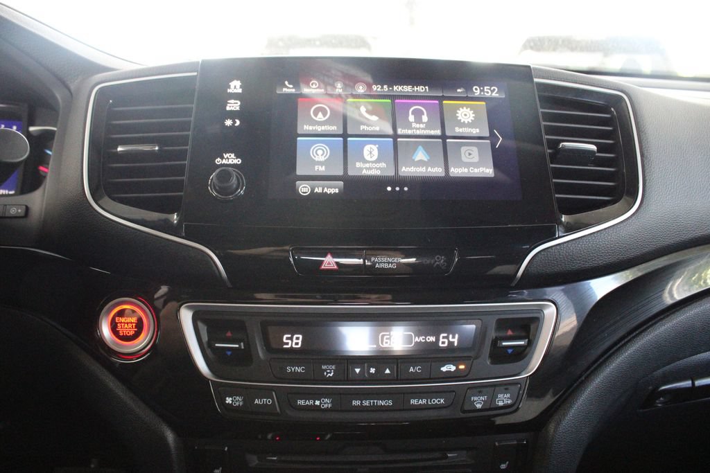 Used 2022 Honda Pilot Touring image 6