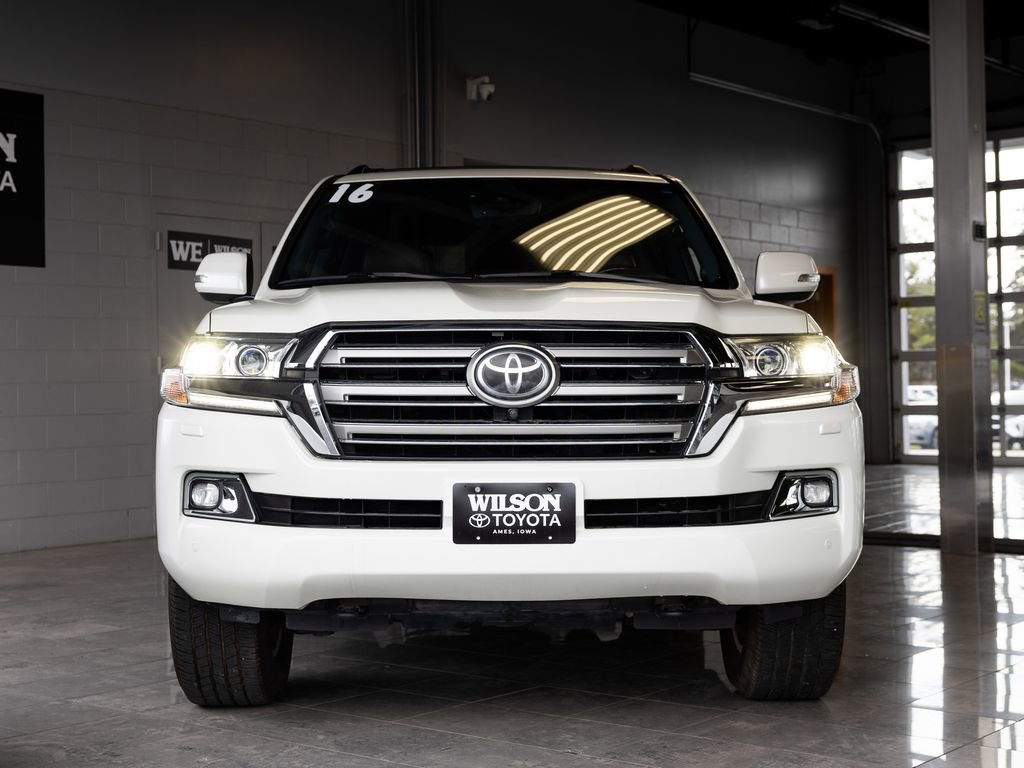 Used 2016 Toyota Land Cruiser AWD/4WD image 3