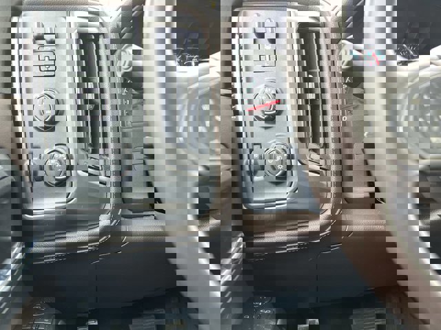 Used 2017 Chevrolet Silverado 2500 LTZ w/ Vortec Plus Package image 18