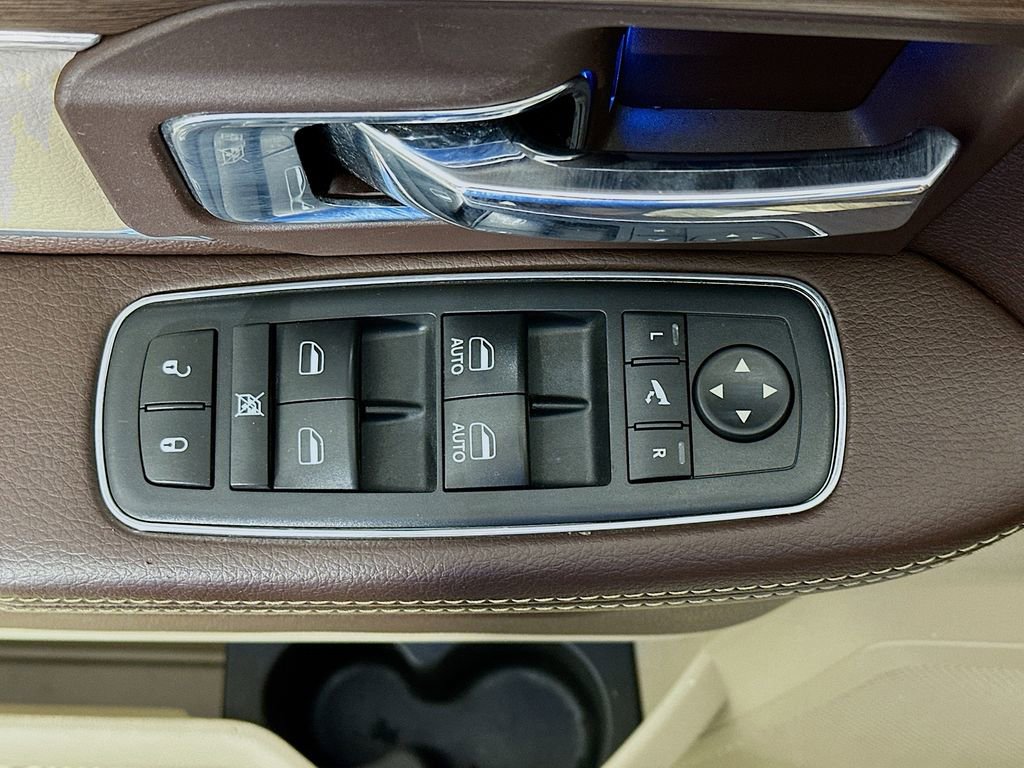 Used 2017 RAM 1500 Laramie image 22