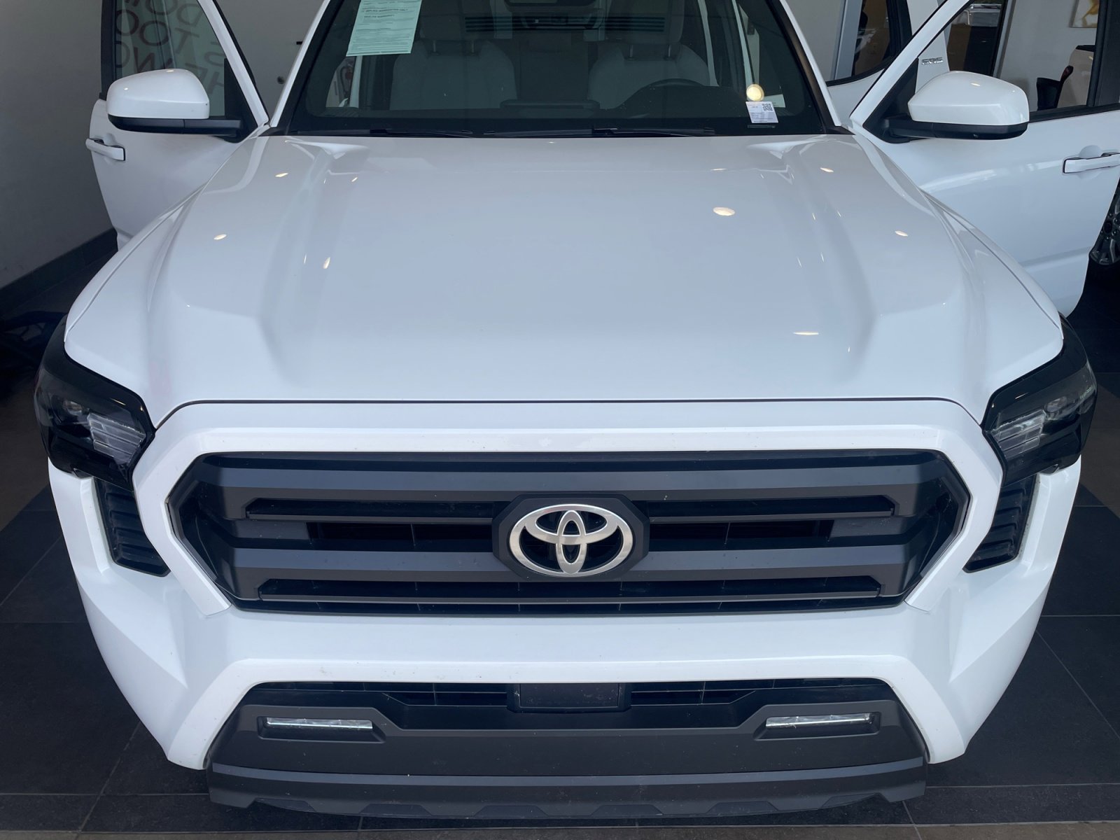 Certified 2024 Toyota Tacoma SR5 image 23