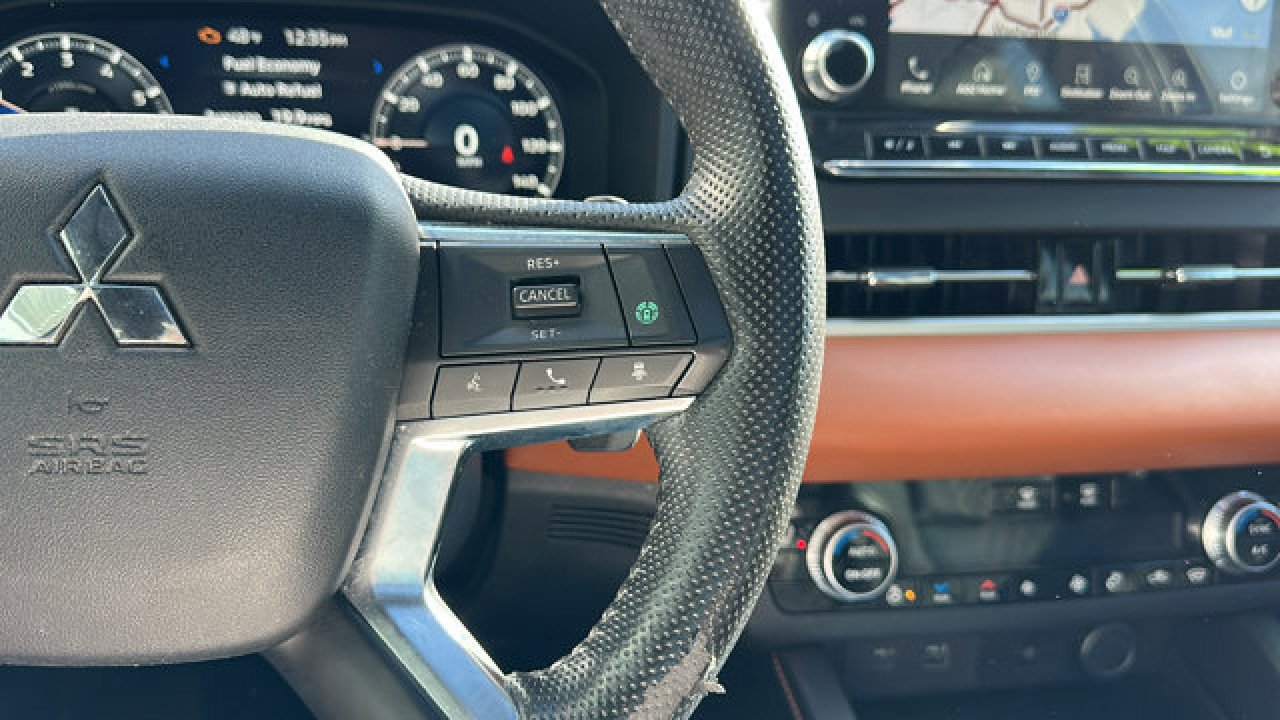 Used 2022 Mitsubishi Outlander SEL image 18