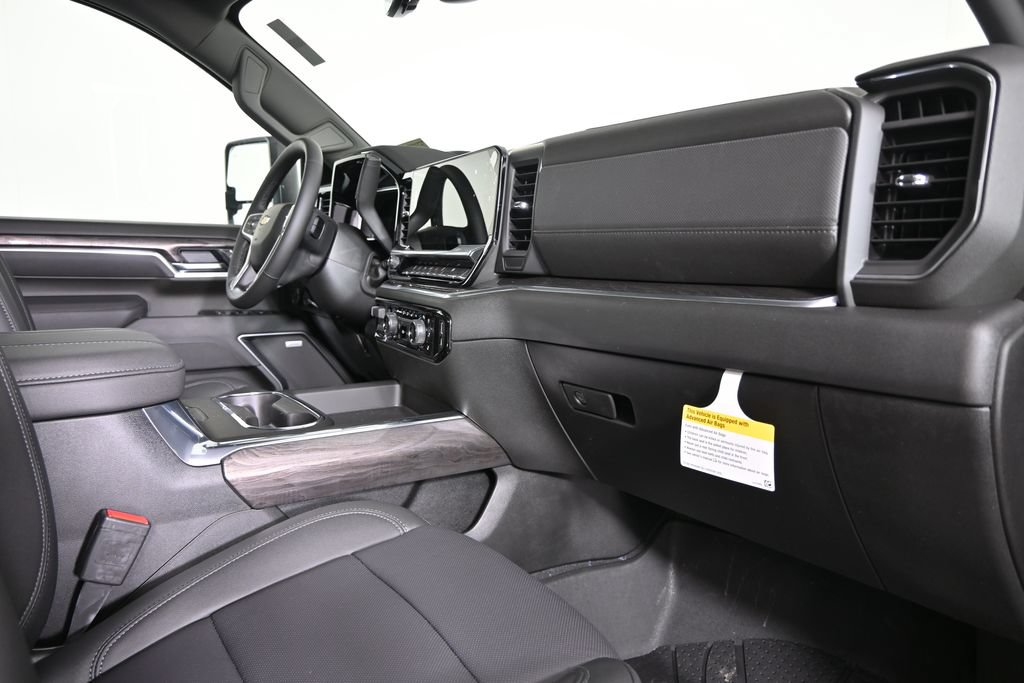 New 2026 Chevrolet Silverado 2500 LTZ w/ LTZ Convenience Package AWD/4WD image 16