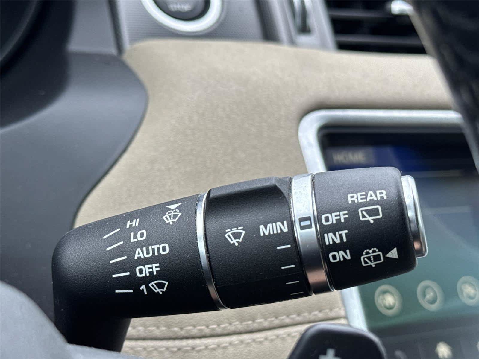 Used 2018 Land Rover Range Rover Evoque SE AWD/4WD image 21