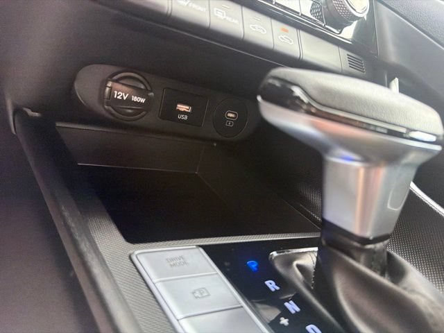 Used 2024 Hyundai Elantra SEL FWD image 11