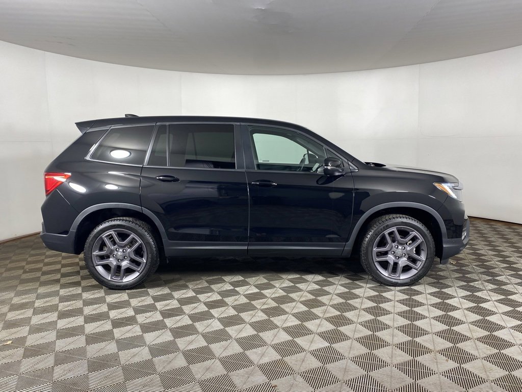 Used 2023 Honda Passport EX-L image 4