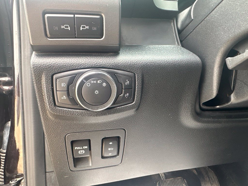 Used 2020 Ford F150 XLT w/ Equipment Group 302A Luxury RWD image 15