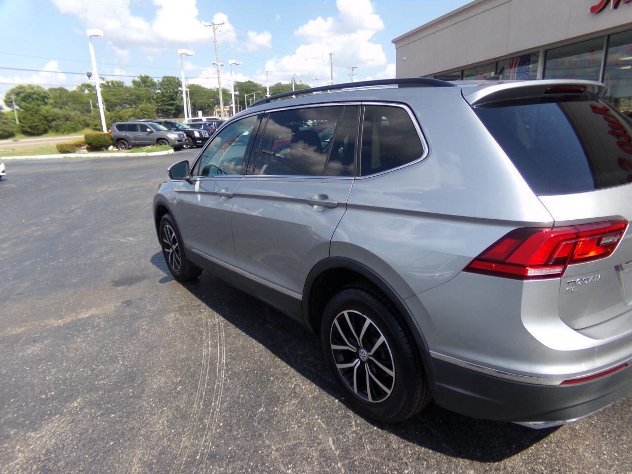 Used 2021 Volkswagen Tiguan SE image 38