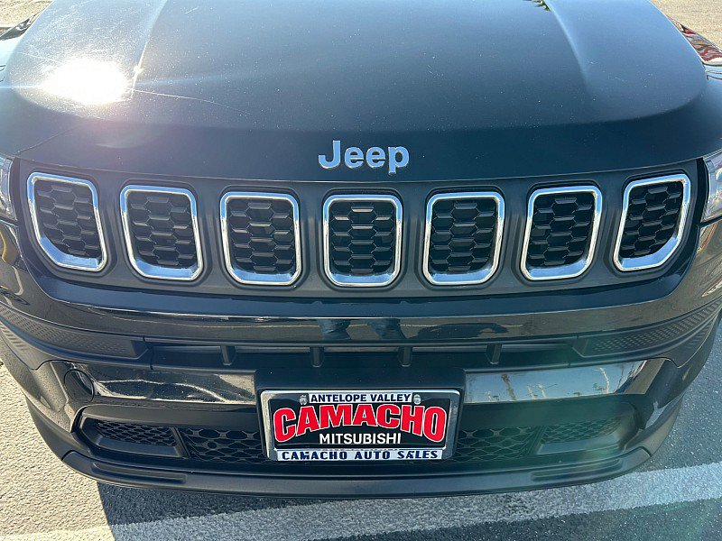 Used 2025 Jeep Compass Sport AWD/4WD image 9