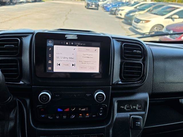 Used 2022 RAM ProMaster 2500 w/ Driver Convenience Group FWD image 21