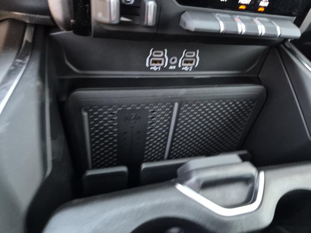 New 2026 RAM 1500 Laramie w/ Night Edition AWD/4WD image 23