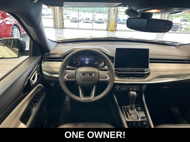 Used 2023 Jeep Compass Limited AWD/4WD image 2