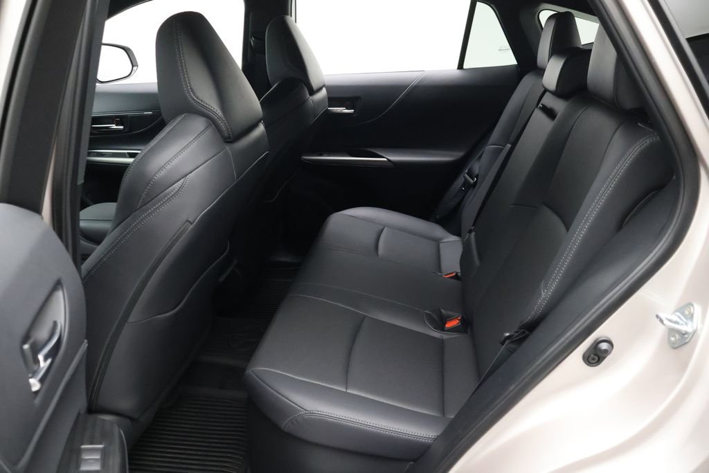 Certified 2024 Toyota Venza Limited image 19