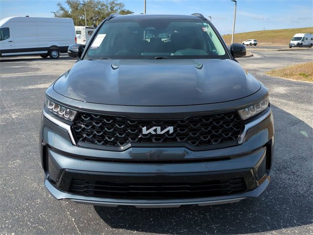 Used 2023 Kia Sorento S image 3