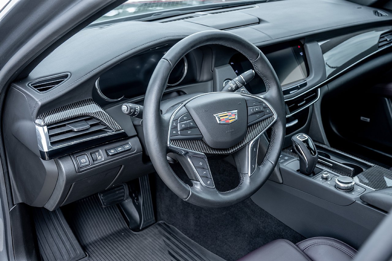 Used 2019 Cadillac CT6 V w/ Driver Assist Package AWD/4WD image 15