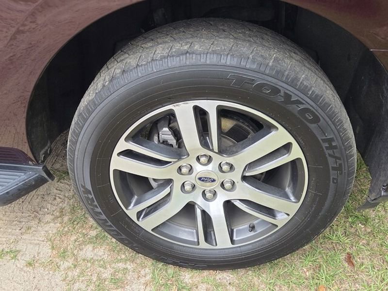 Used 2024 Ford Expedition Limited image 18