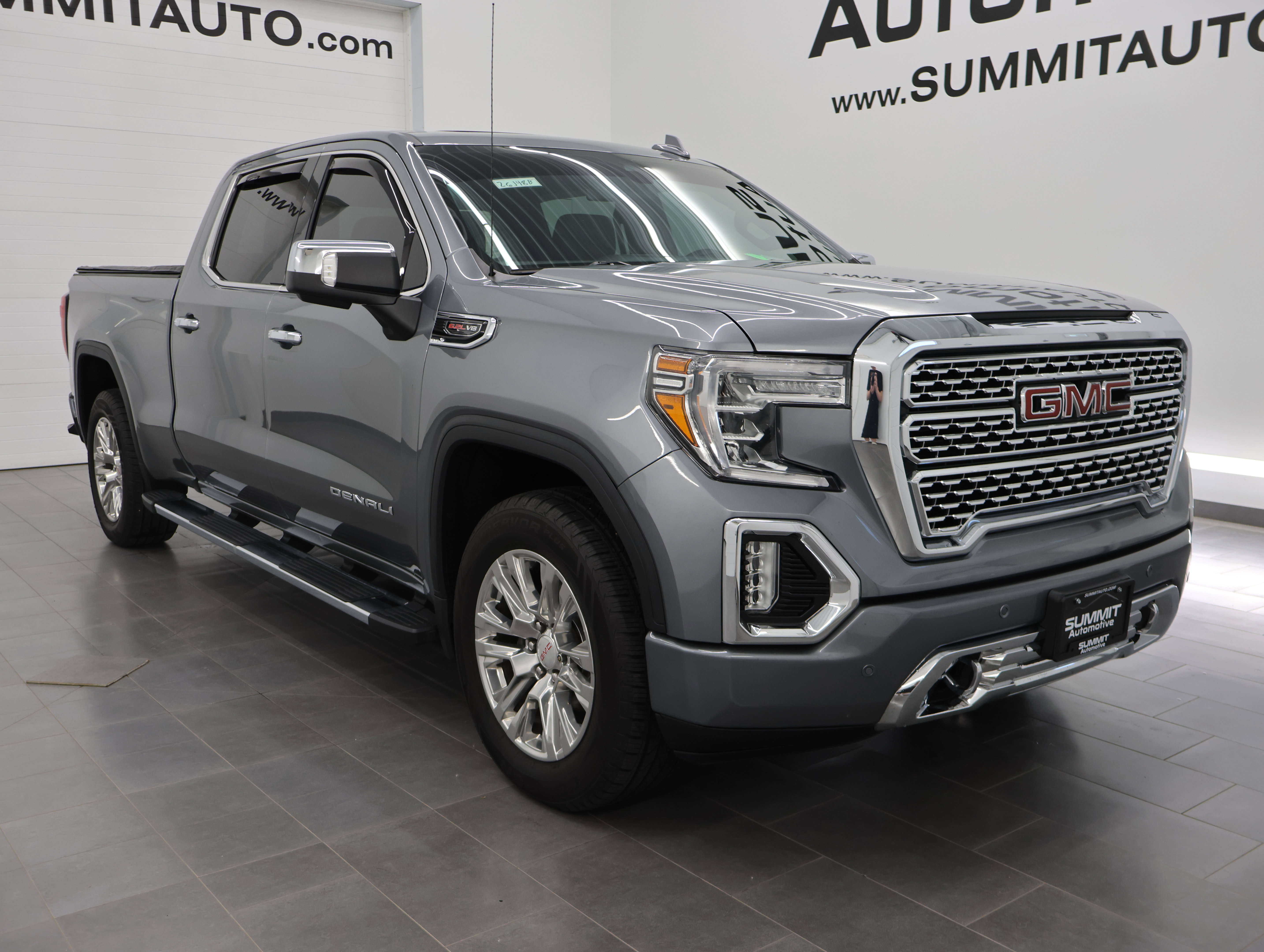 Used 2021 GMC Sierra 1500 Denali w/ Driver Alert Package II AWD/4WD image 2