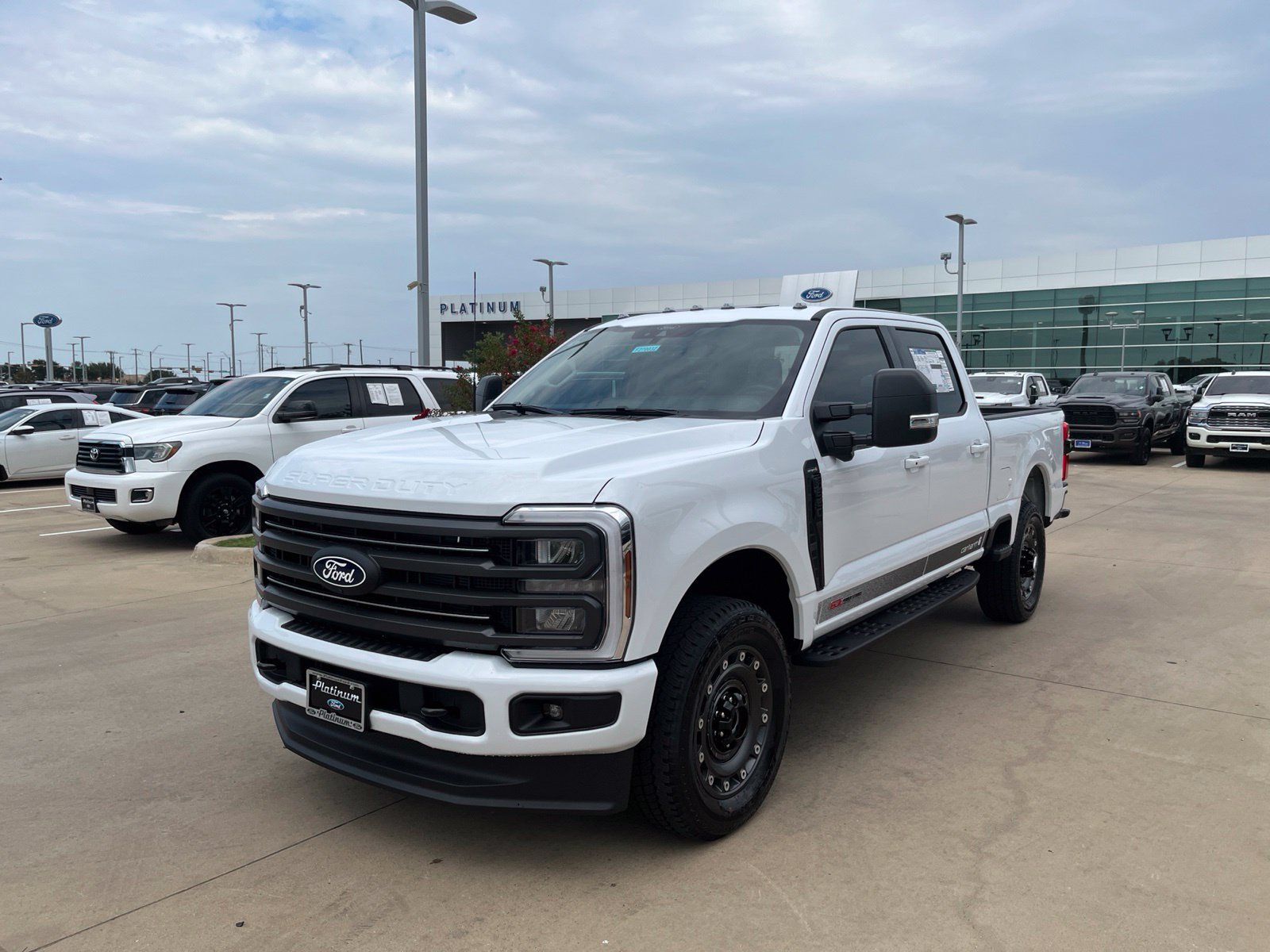New 2027 Ford F250 XLT w/ XLT Premium Package AWD/4WD 360° Tour